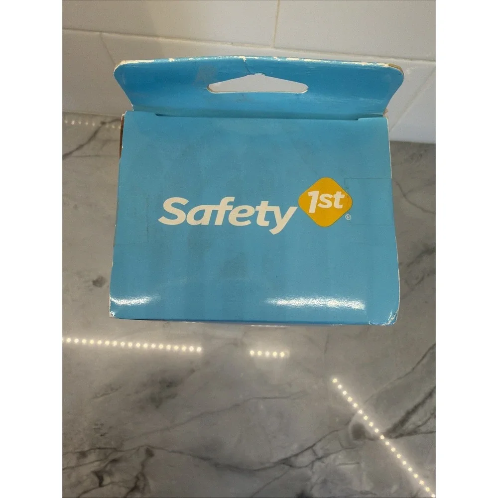 Safety 1st Swing Shut Toilet Lock 48517  Baby Proof Hygienic New
